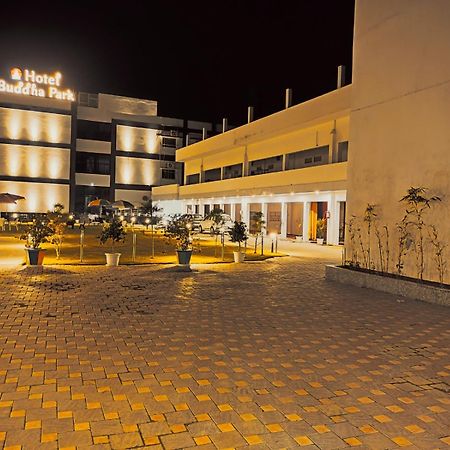 Hotel Buddha Park, Paharia, ורנאסי מראה חיצוני תמונה