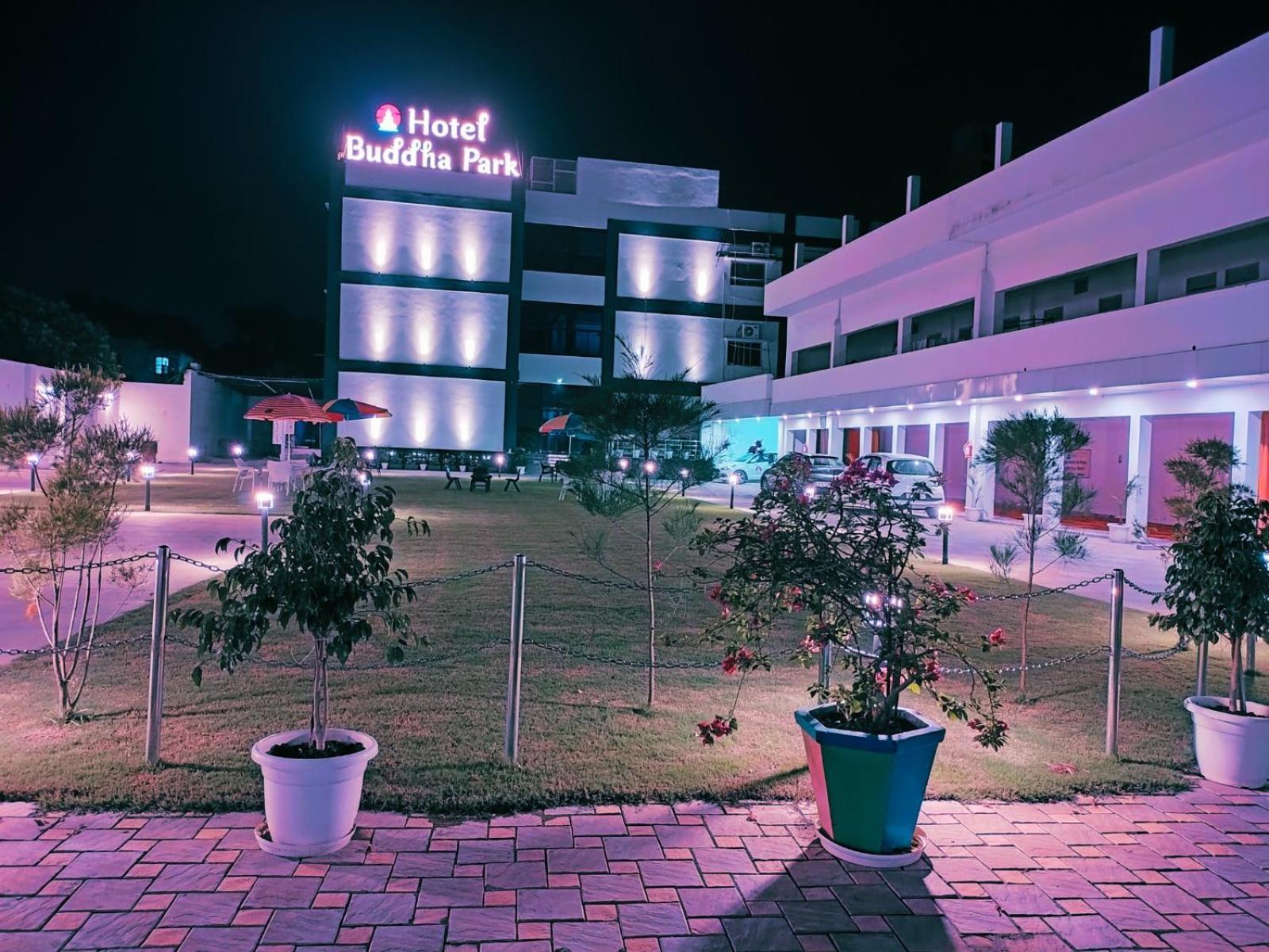 Hotel Buddha Park, Paharia, ורנאסי מראה חיצוני תמונה